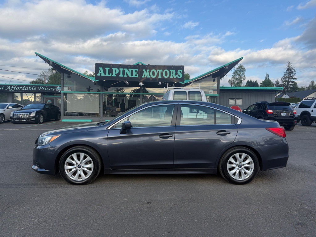 2015 Subaru Legacy Image 2