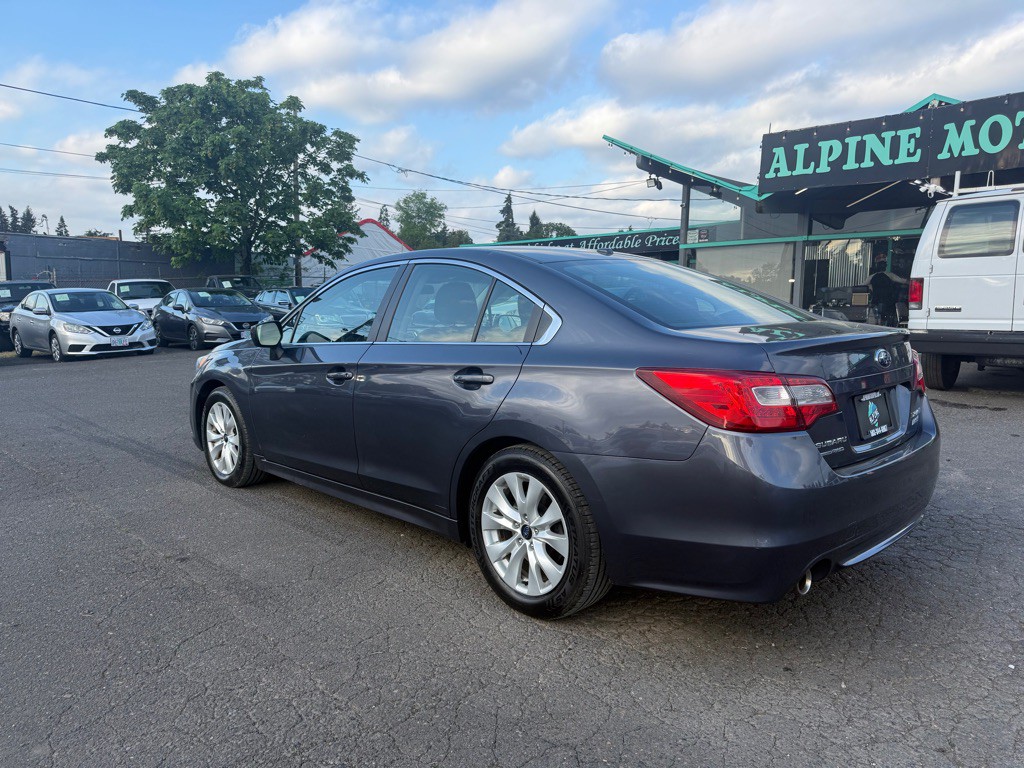 2015 Subaru Legacy Image 3