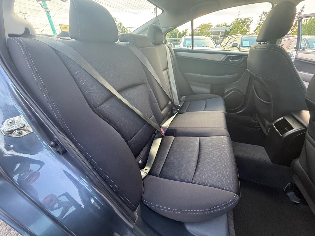 2015 Subaru Legacy Image 15