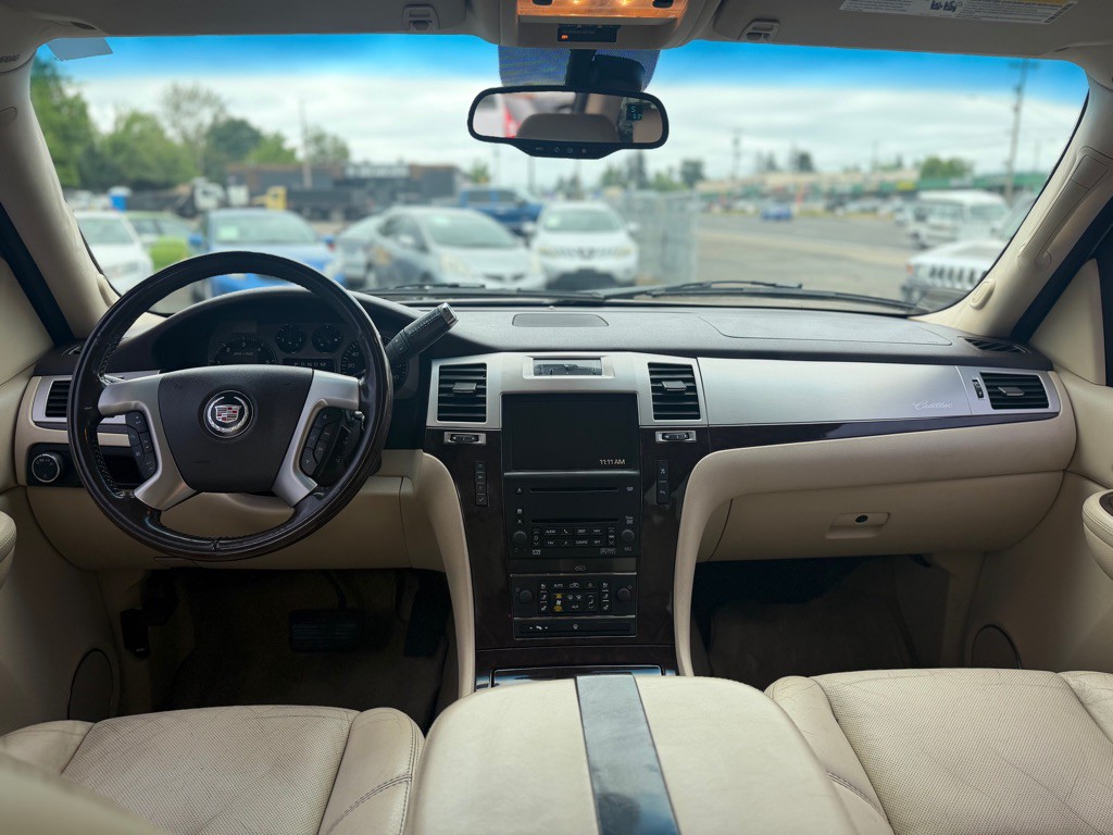 2007 Cadillac Escalade Image 10