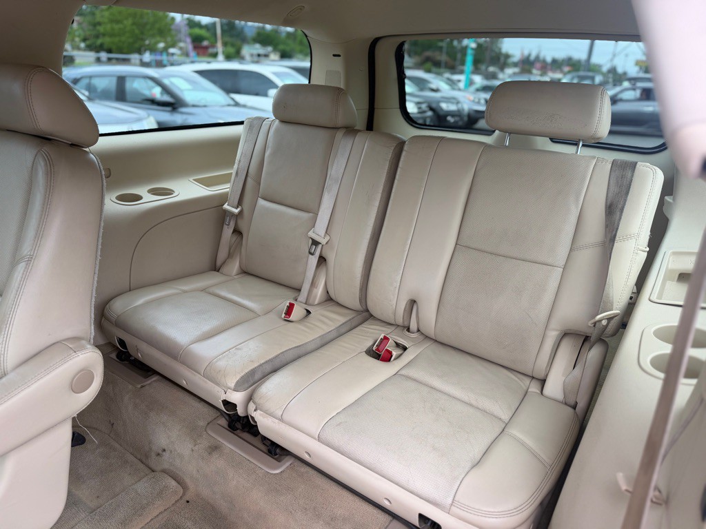 2007 Cadillac Escalade Image 12