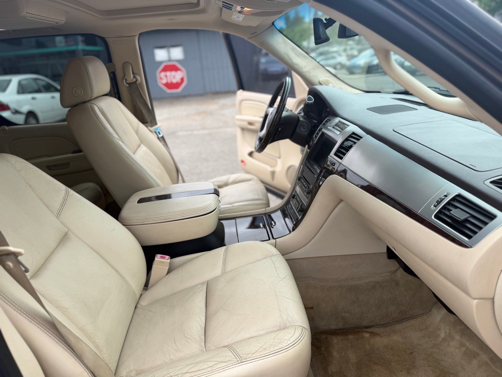 2007 Cadillac Escalade Image 15