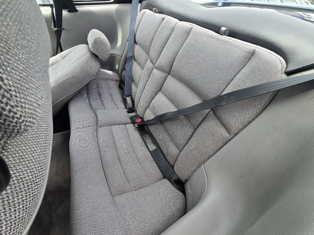 1997 Ford Mustang Image 13