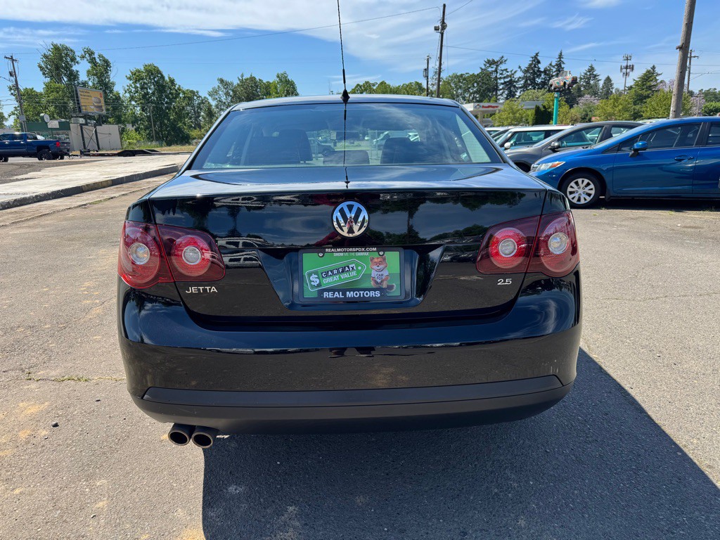 2010 Volkswagen Jetta Image 4