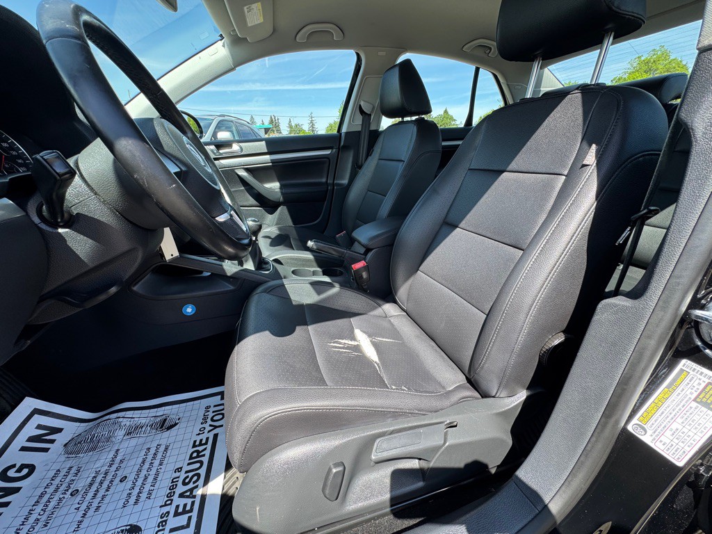 2010 Volkswagen Jetta Image 9
