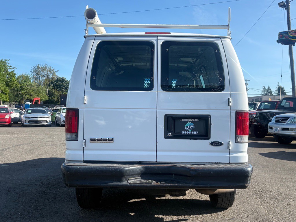 2013 Ford Econoline Image 3