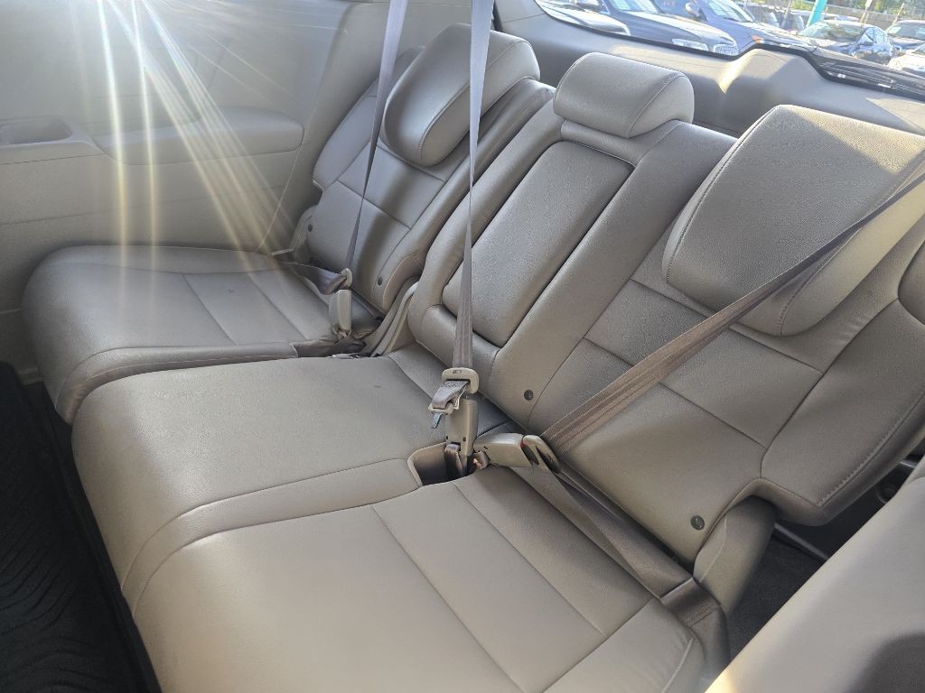 2015 Honda Odyssey Image 15
