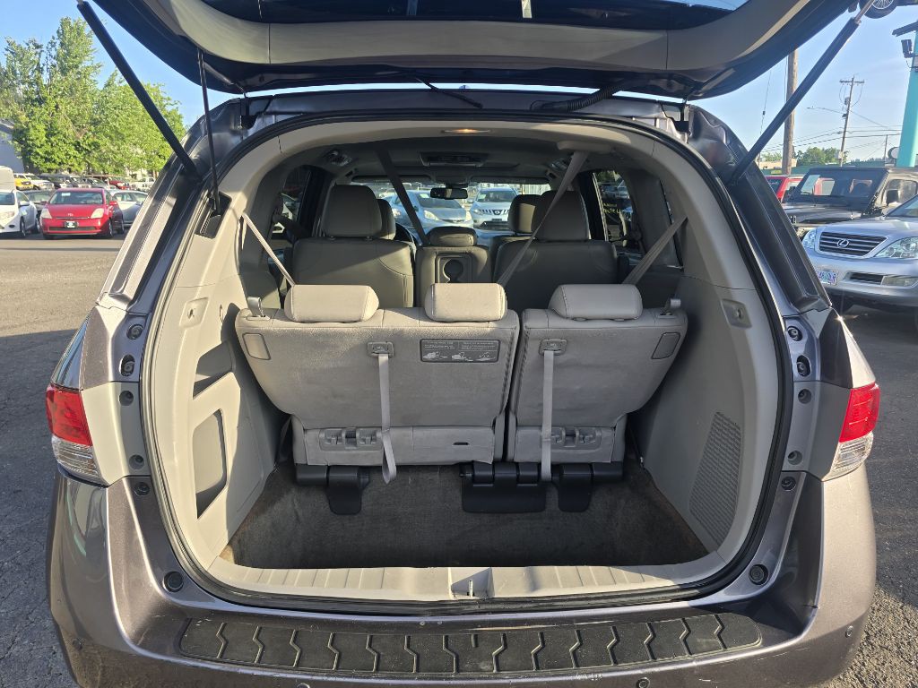 2015 Honda Odyssey Image 17