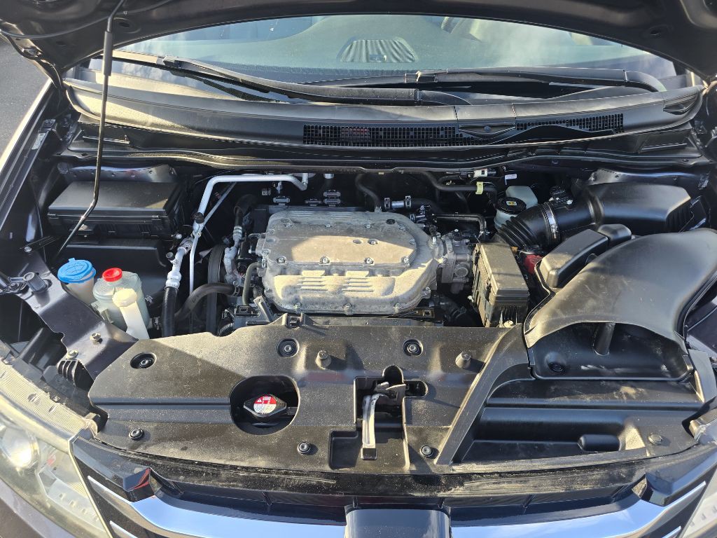 2015 Honda Odyssey Image 18