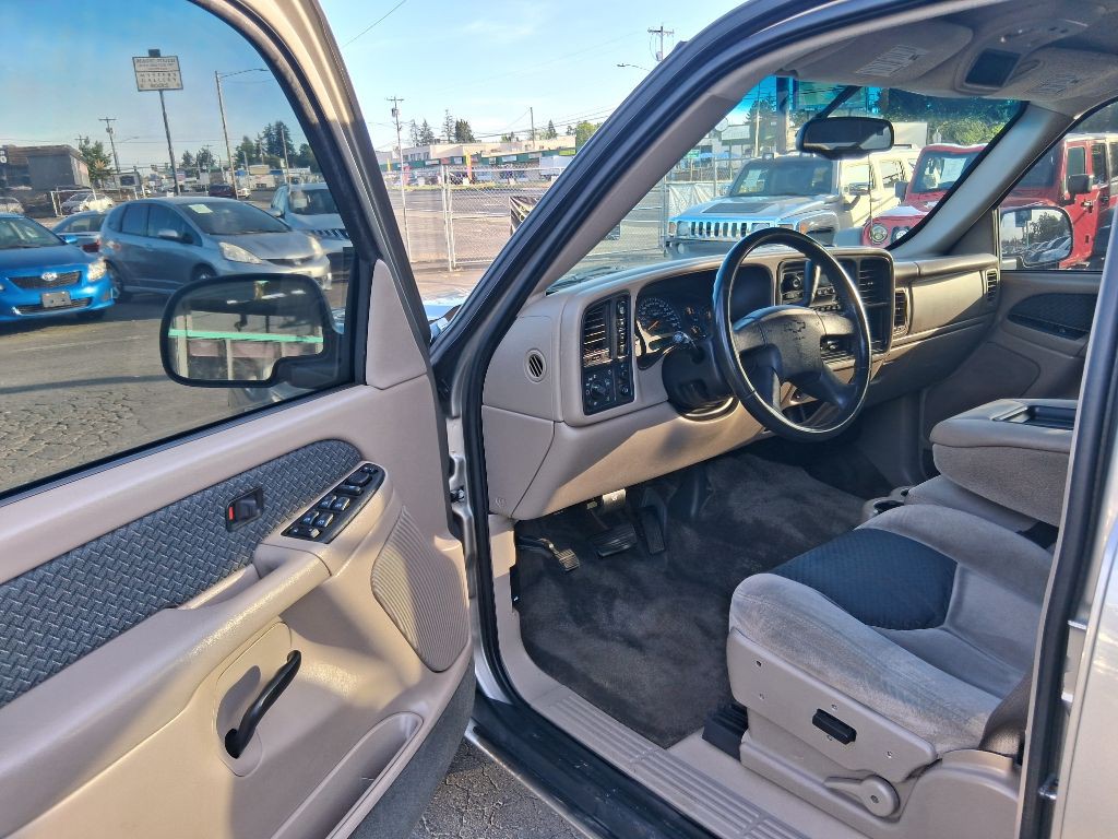2003 Chevrolet Avalanche Image 6