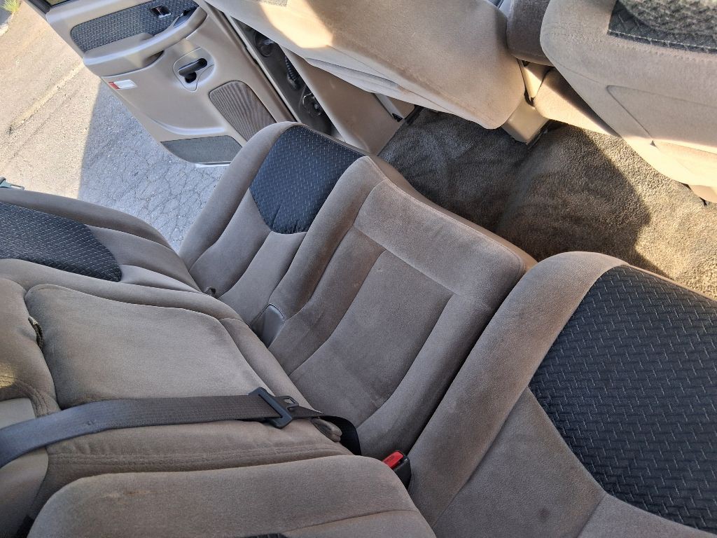 2003 Chevrolet Avalanche Image 13
