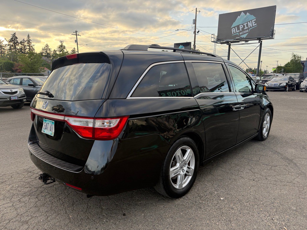 2011 Honda Odyssey Image 5