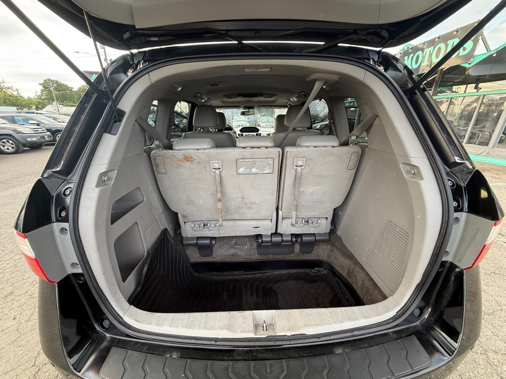 2011 Honda Odyssey Image 13