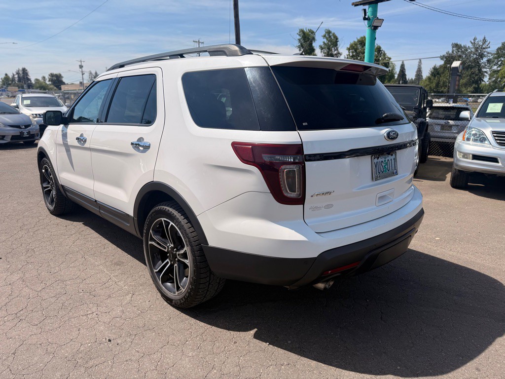 2013 Ford Explorer Image 5