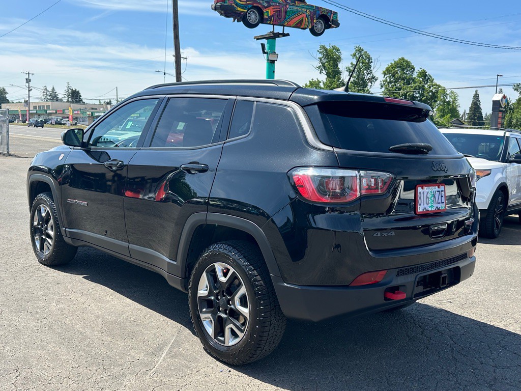 2018 Jeep Compass Image 2