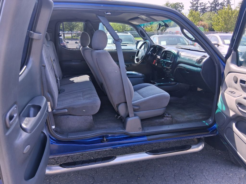 2005 Toyota Tundra Image 10