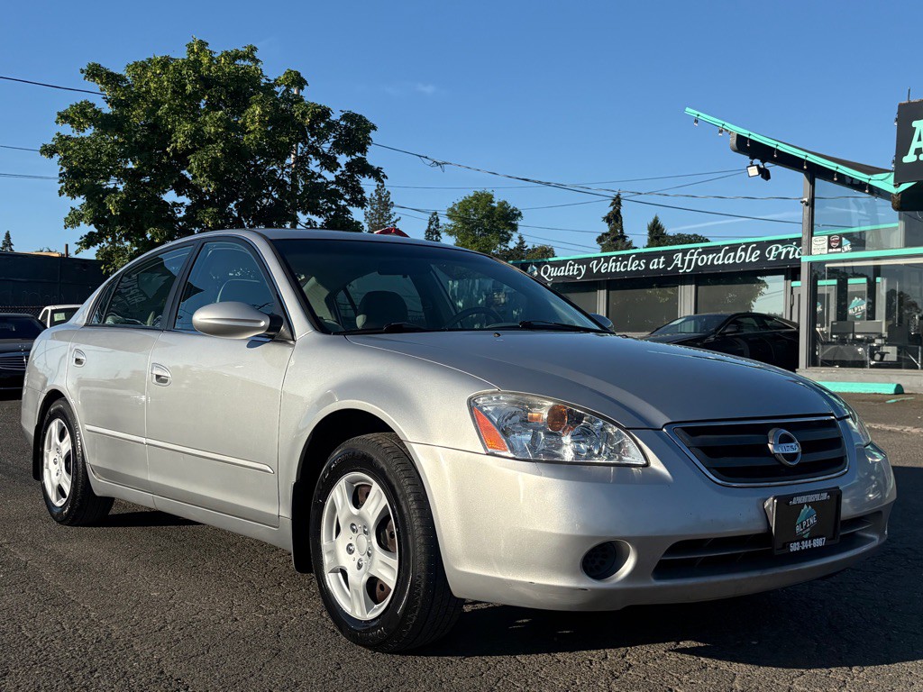 2004 Nissan Altima Image 5