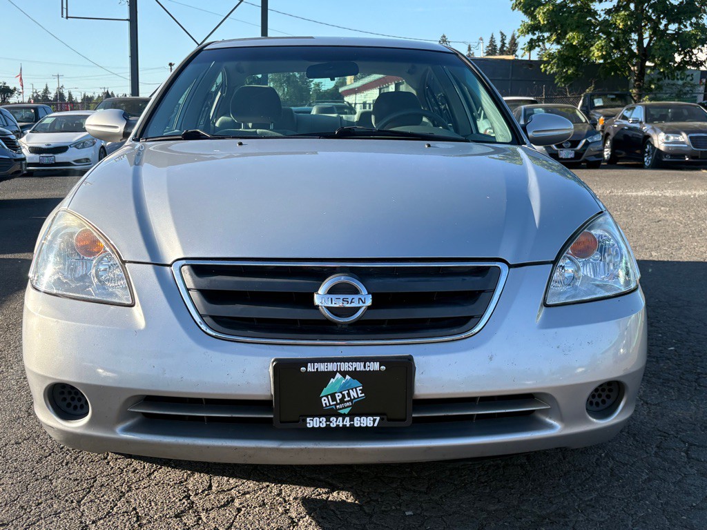 2004 Nissan Altima Image 6