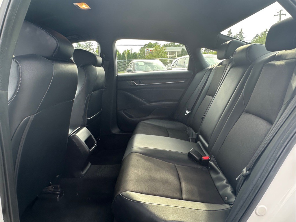2018 Honda Accord Image 9