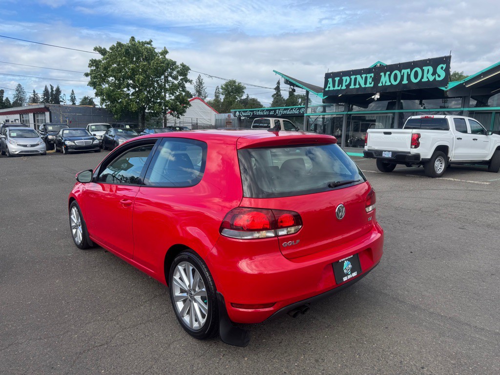 2012 Volkswagen Golf Image 3