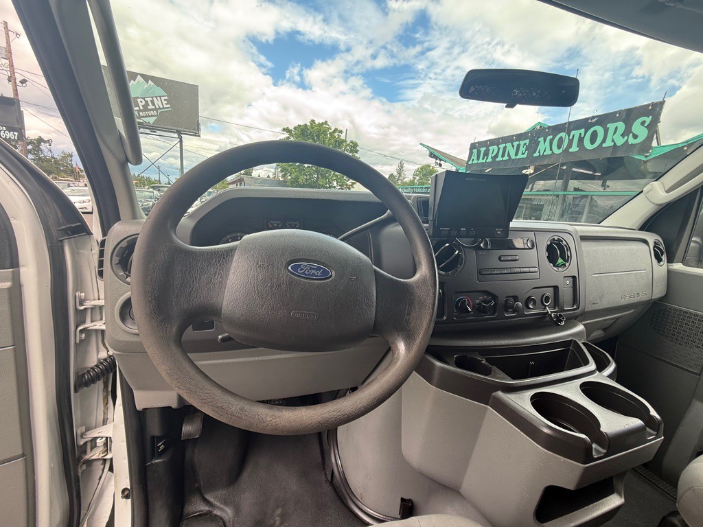 2012 Ford Econoline Image 11