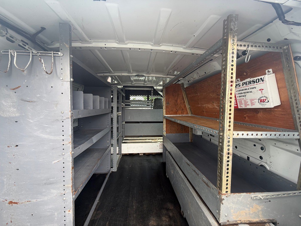 2012 Ford Econoline Image 14