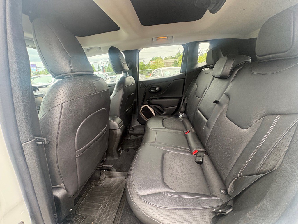 2017 Jeep Renegade Image 8