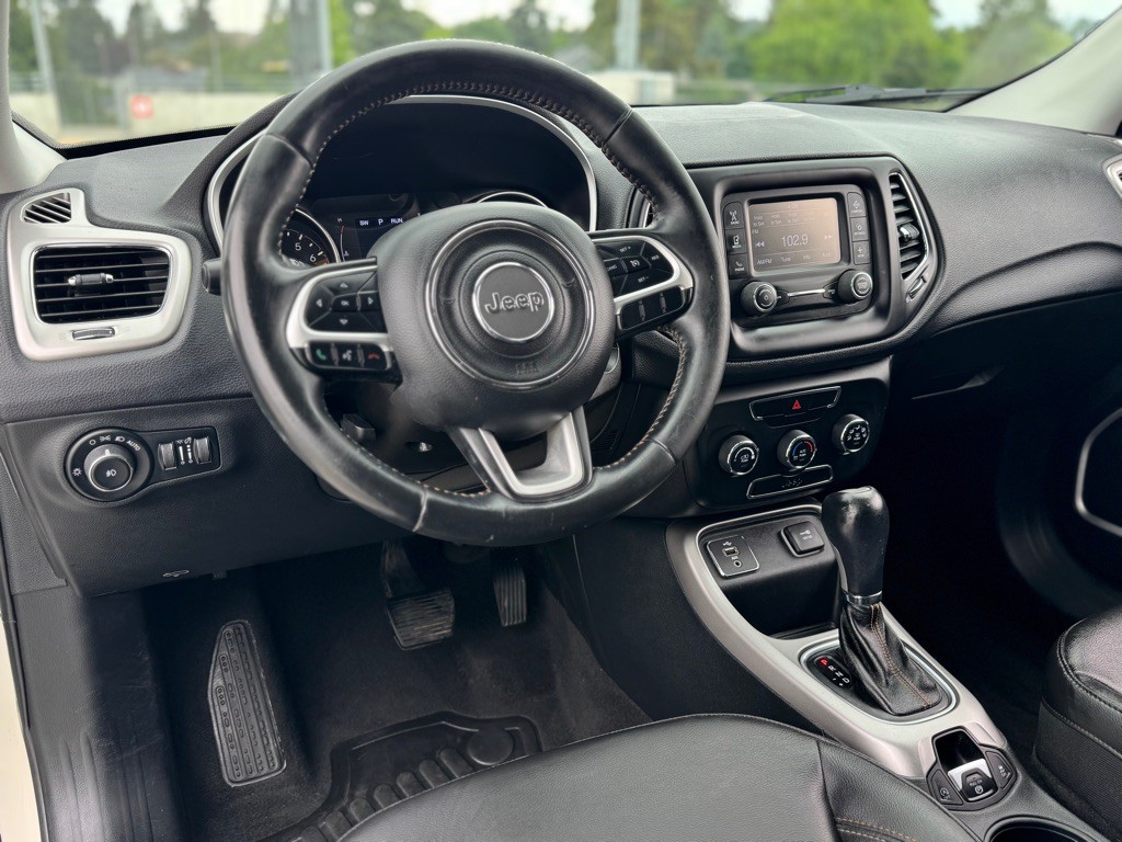 2018 Jeep Compass Image 9