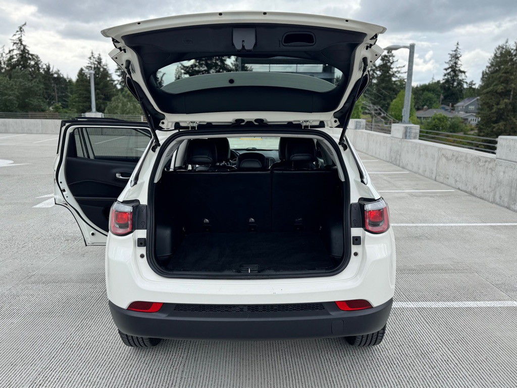 2018 Jeep Compass Image 10