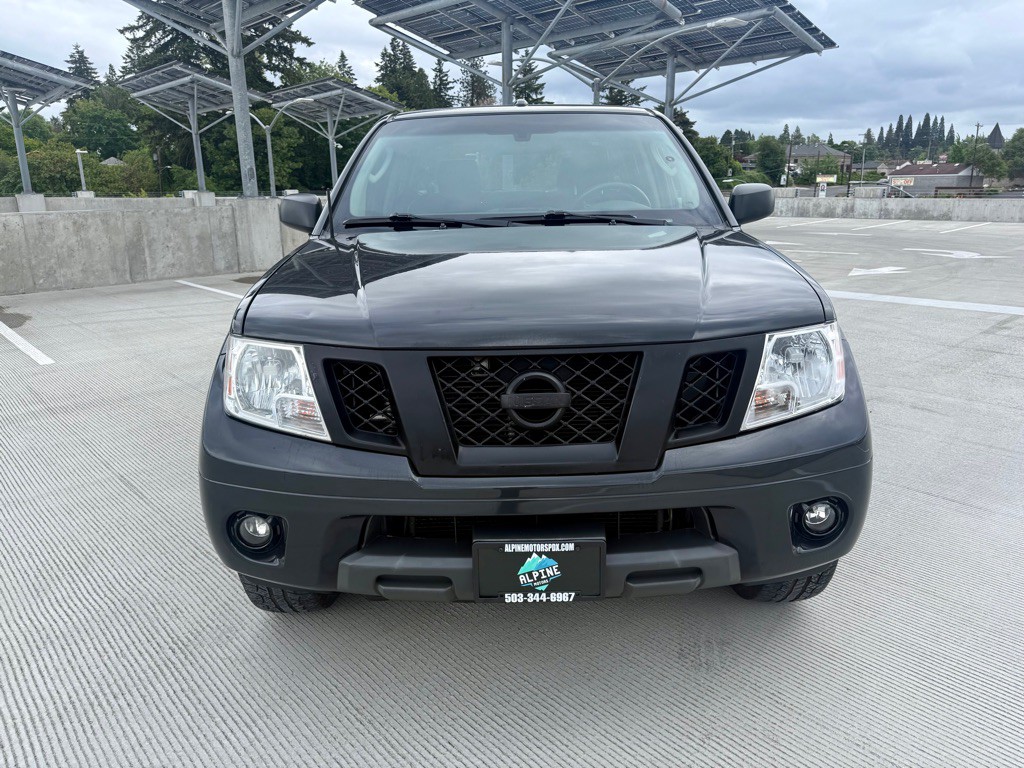 2010 Nissan Frontier Image 8