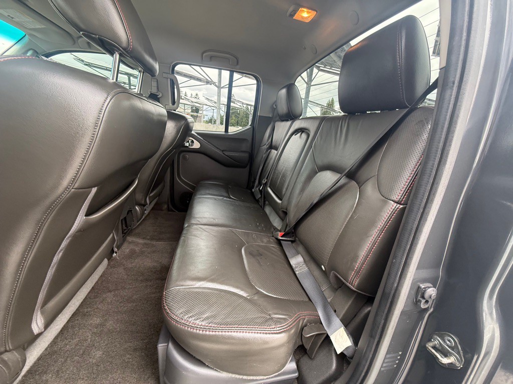 2010 Nissan Frontier Image 14