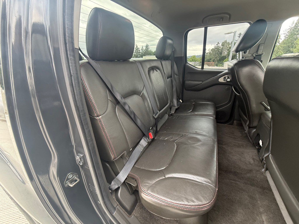 2010 Nissan Frontier Image 19