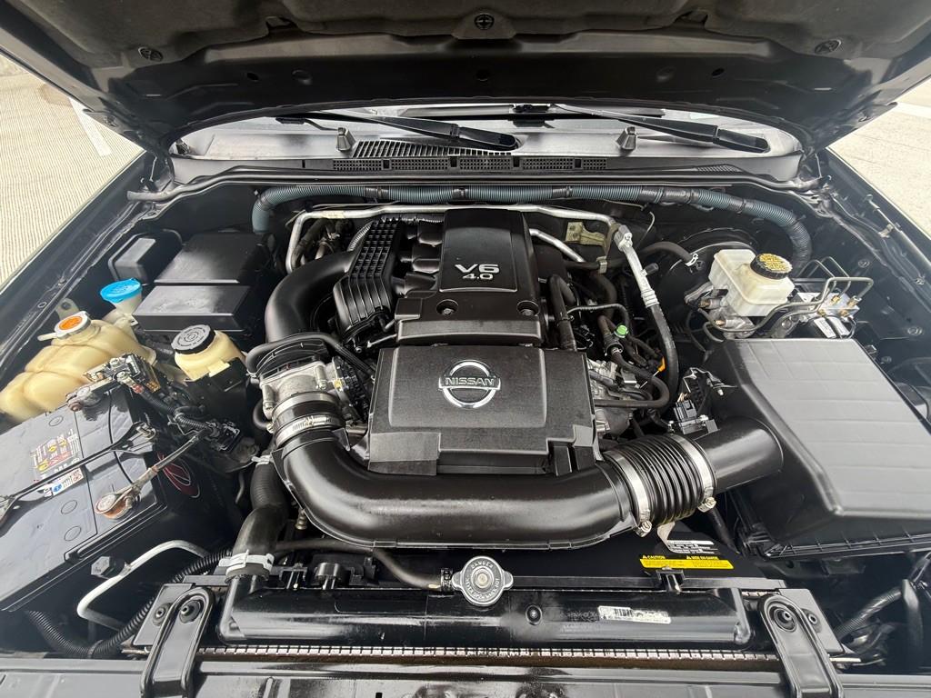 2010 Nissan Frontier Image 20