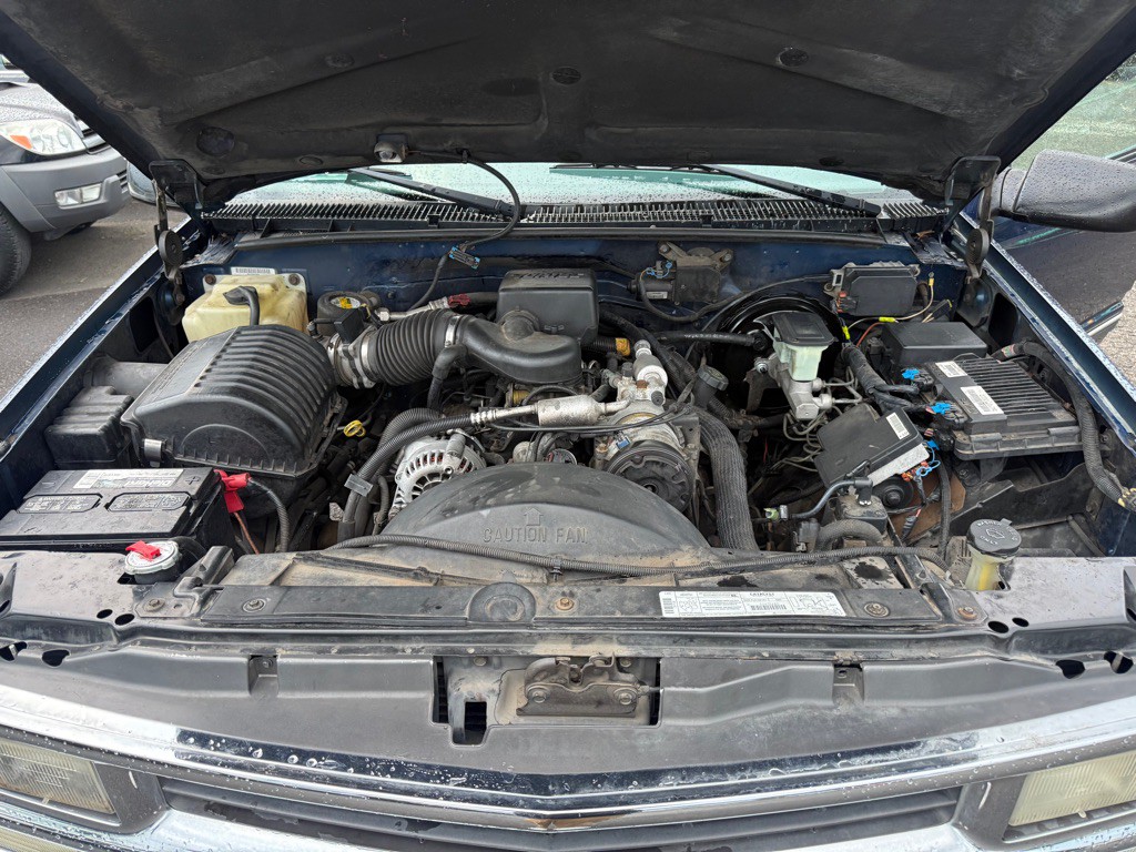 1999 Chevrolet Tahoe Image 10