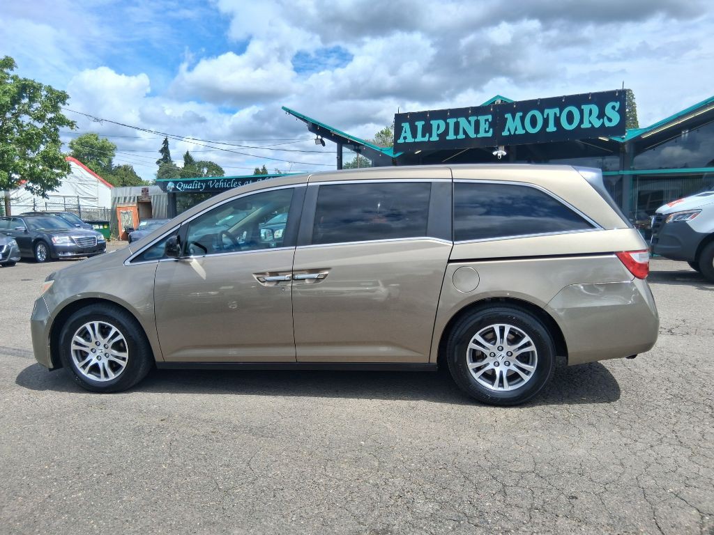 2011 Honda Odyssey Image 1