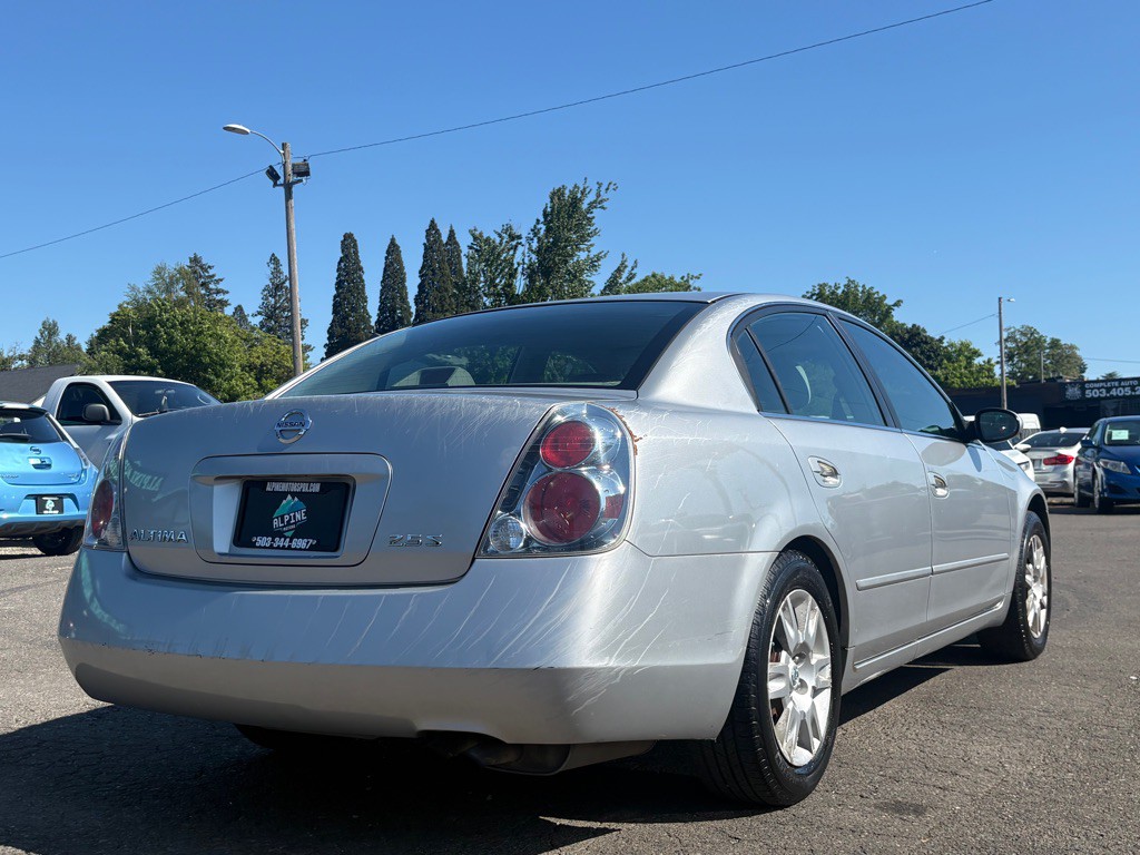 2005 Nissan Altima Image 4