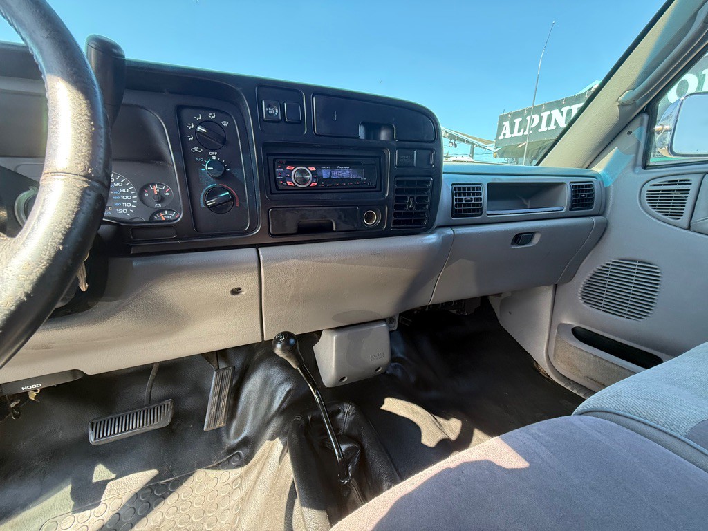 1996 Dodge Ram 2500 Image 11