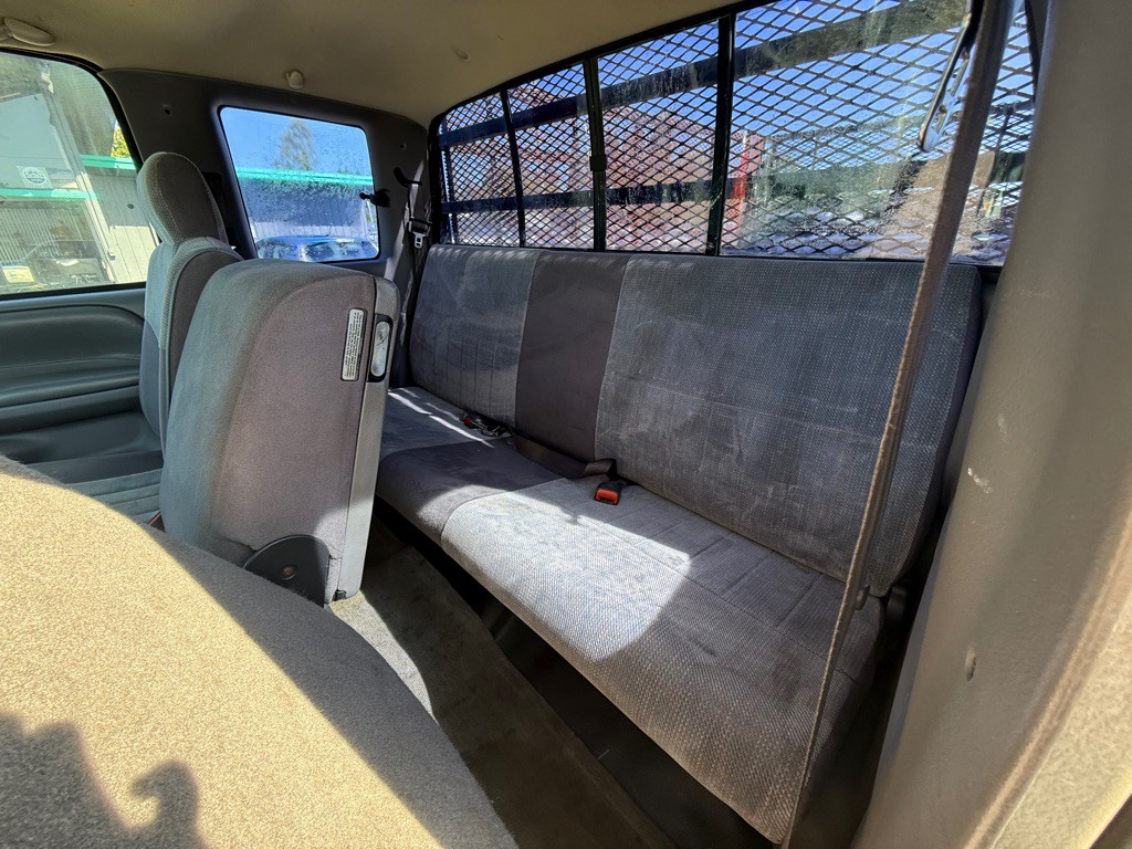 1996 Dodge Ram 2500 Image 12