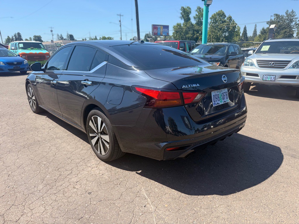 2019 Nissan Altima Image 4