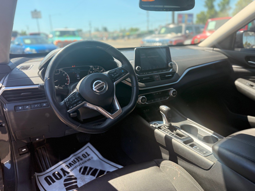 2019 Nissan Altima Image 9