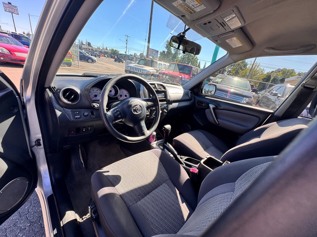 2005 Toyota Rav4 Image 9