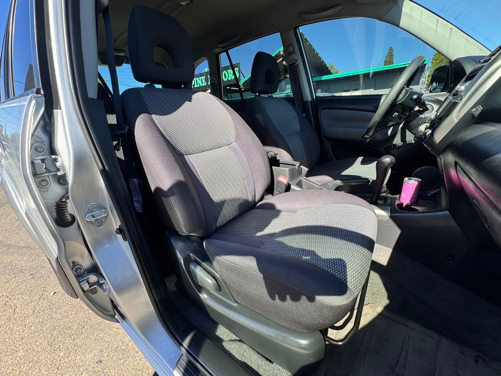 2005 Toyota Rav4 Image 14