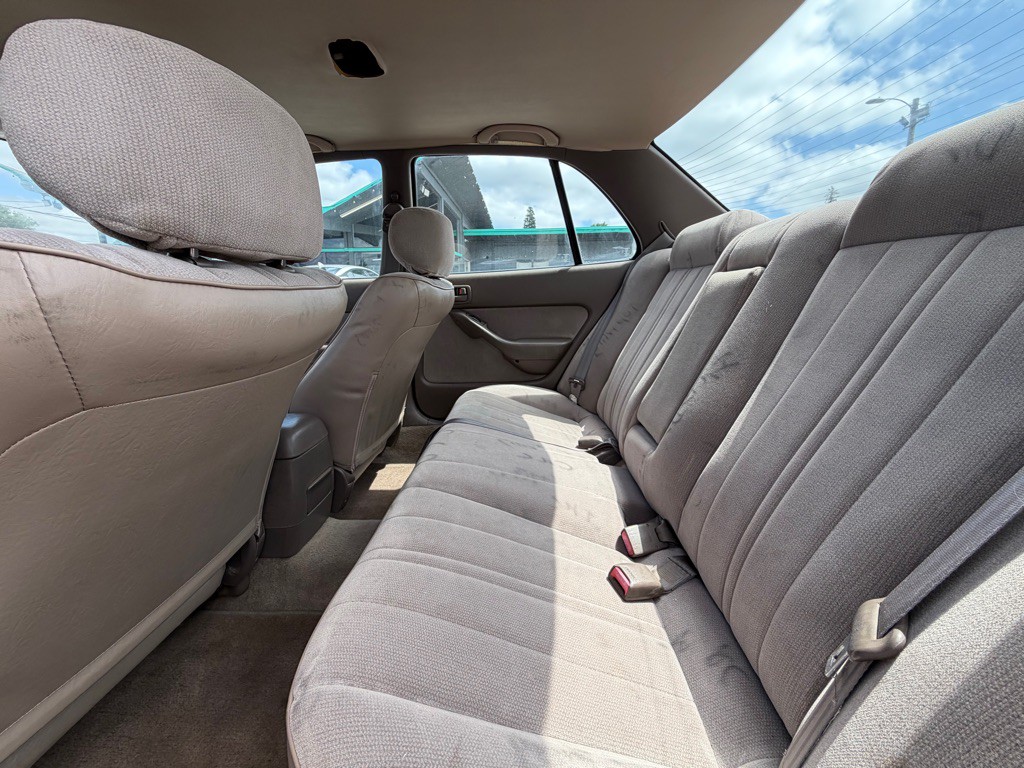 1996 Toyota Camry Image 8
