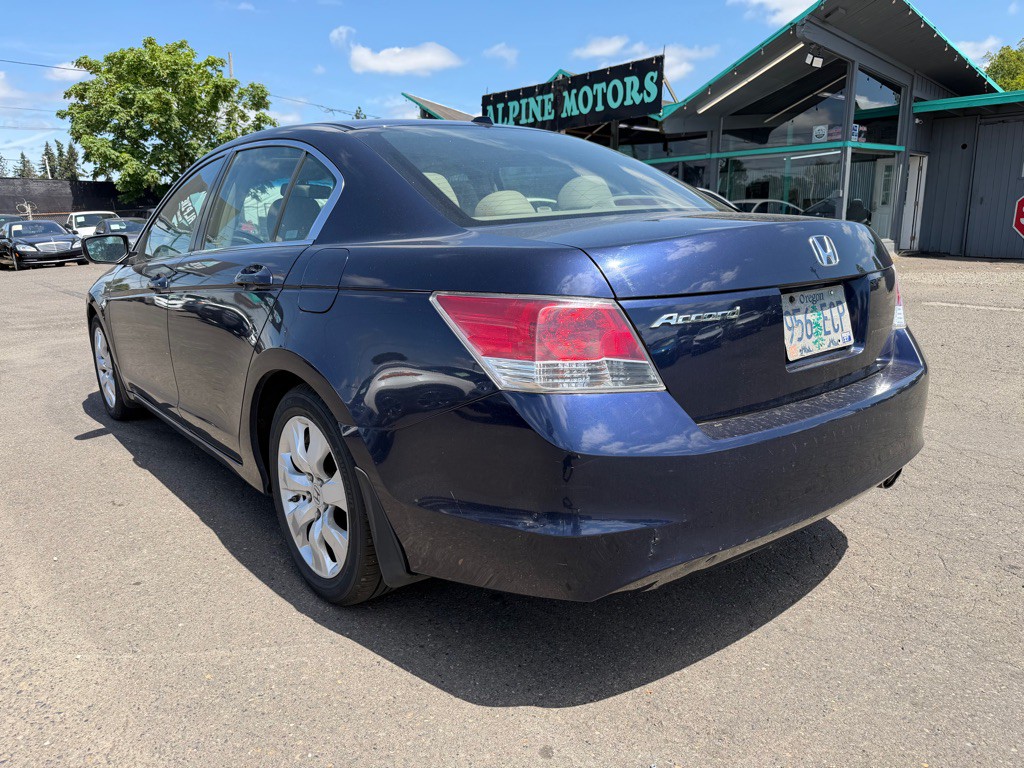 2008 Honda Accord Image 2