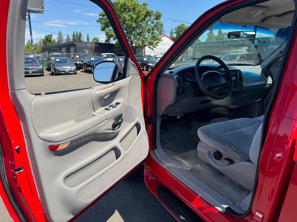 1997 Ford F-150 Image 9