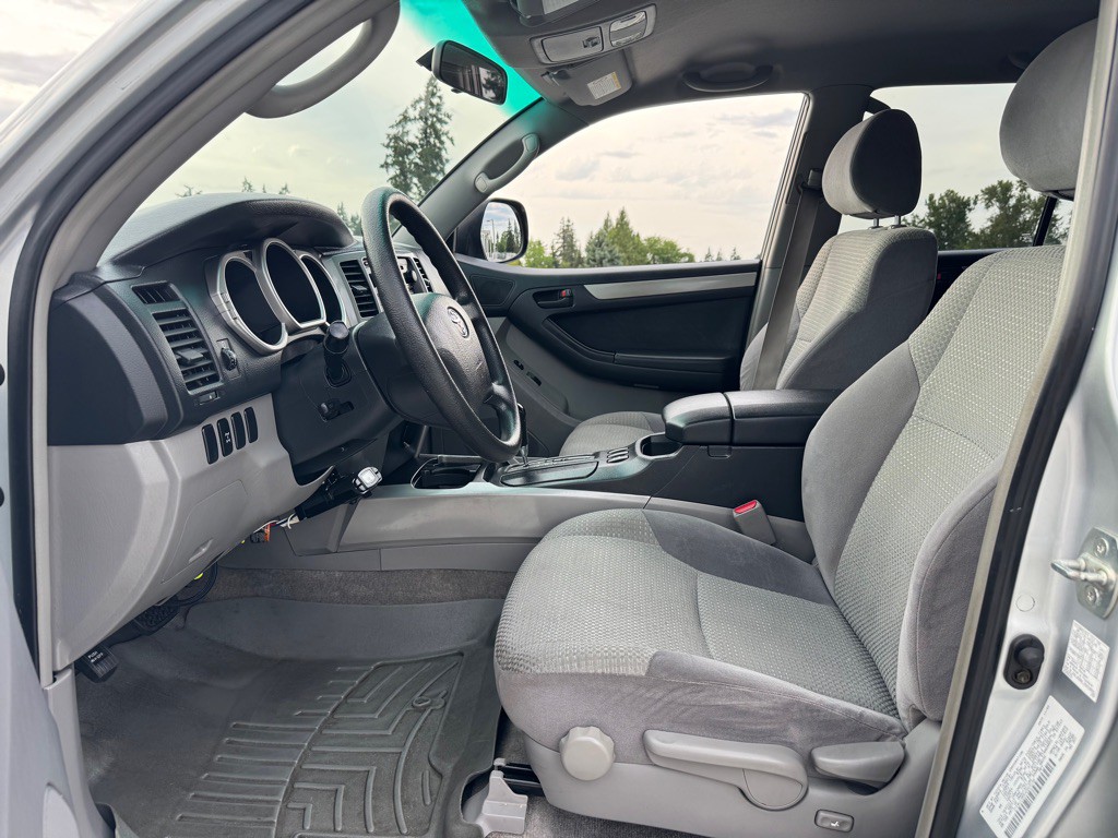 2003 Toyota 4Runner Image 7