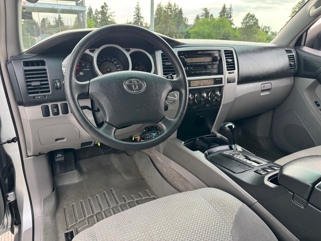 2003 Toyota 4Runner Image 9