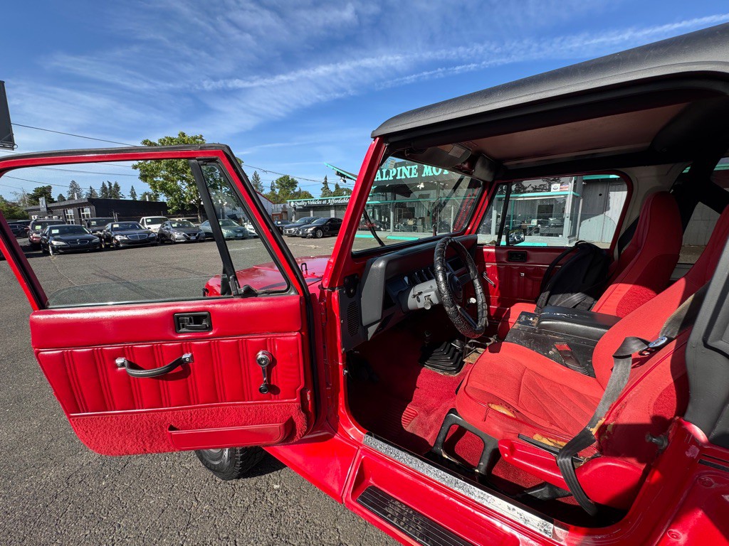 1991 Jeep Wrangler Image 8
