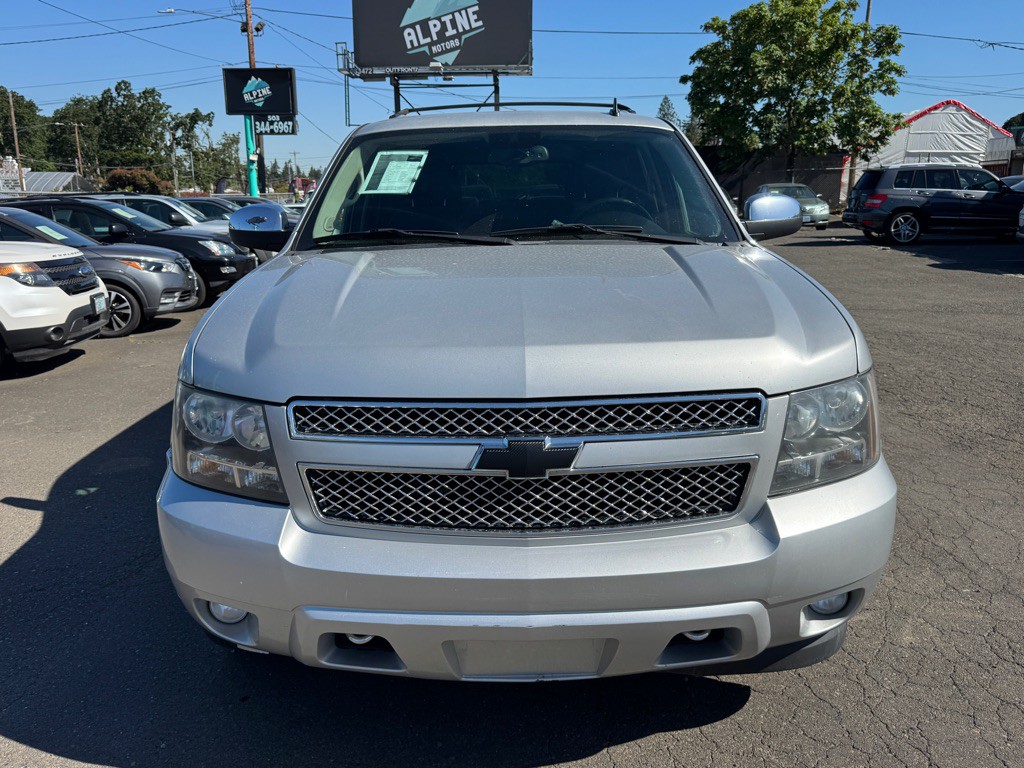 2013 Chevrolet Suburban Image 6