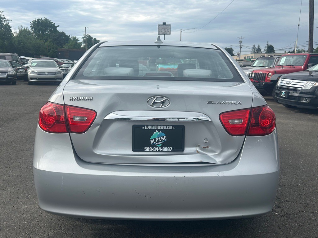 2010 Hyundai Elantra Image 3